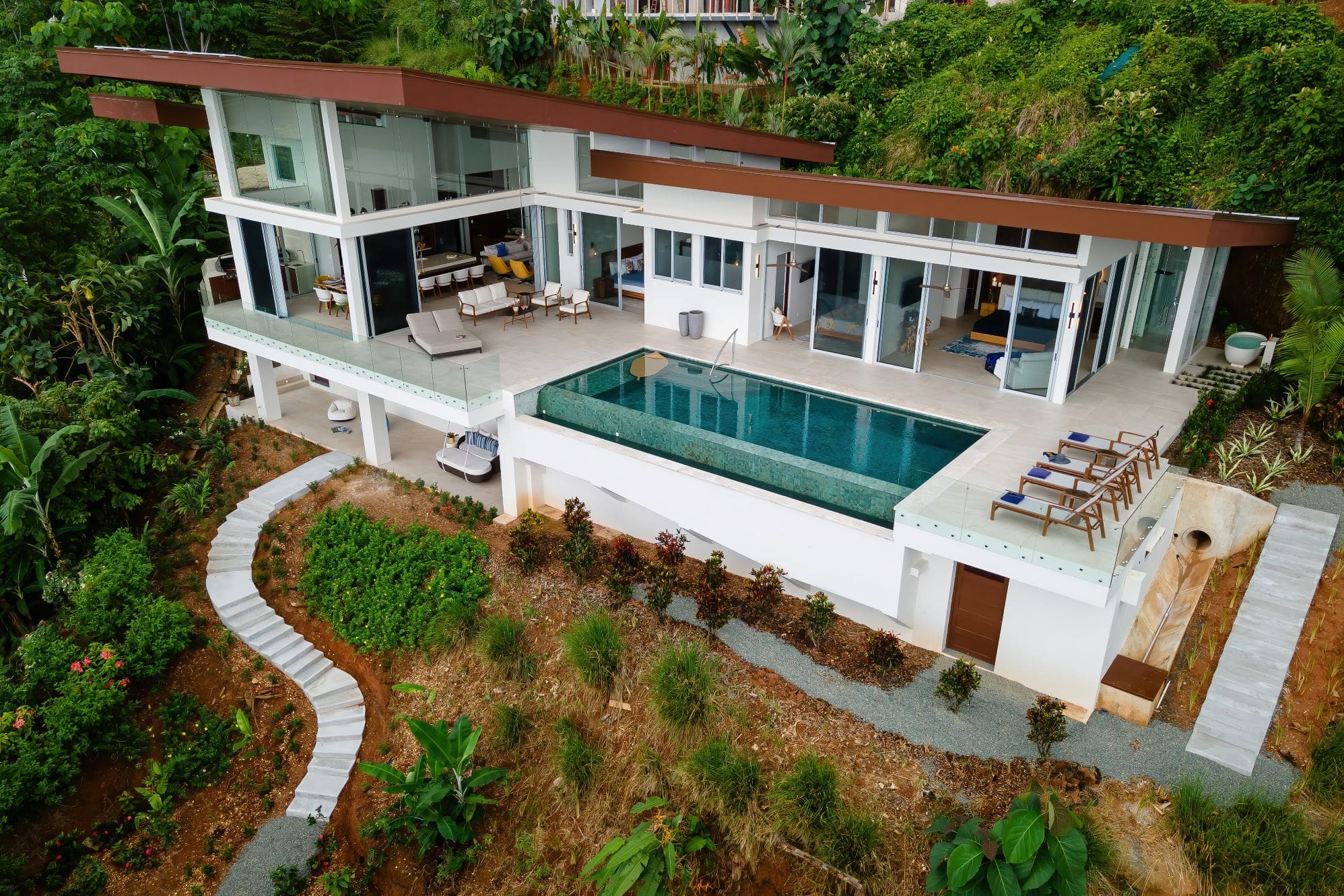 The Ultimate Guide to Building a Luxury Home in Costa Rica