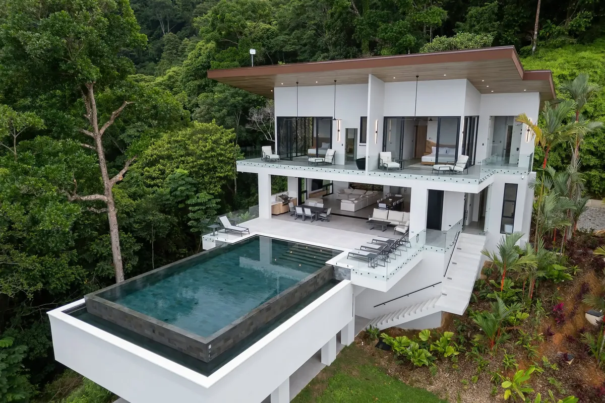 Paradise Homes Costa Rica Awarded as Best Luxury Residential Architecture Studio